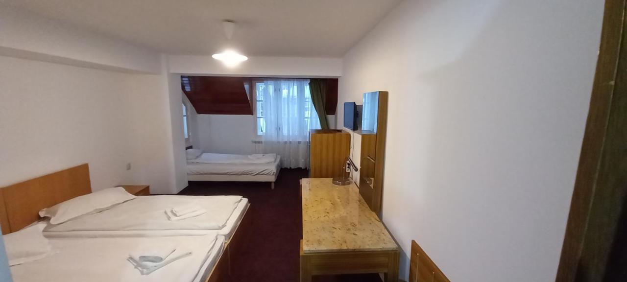Mountain Breeze Hotel Predeal Exterior foto
