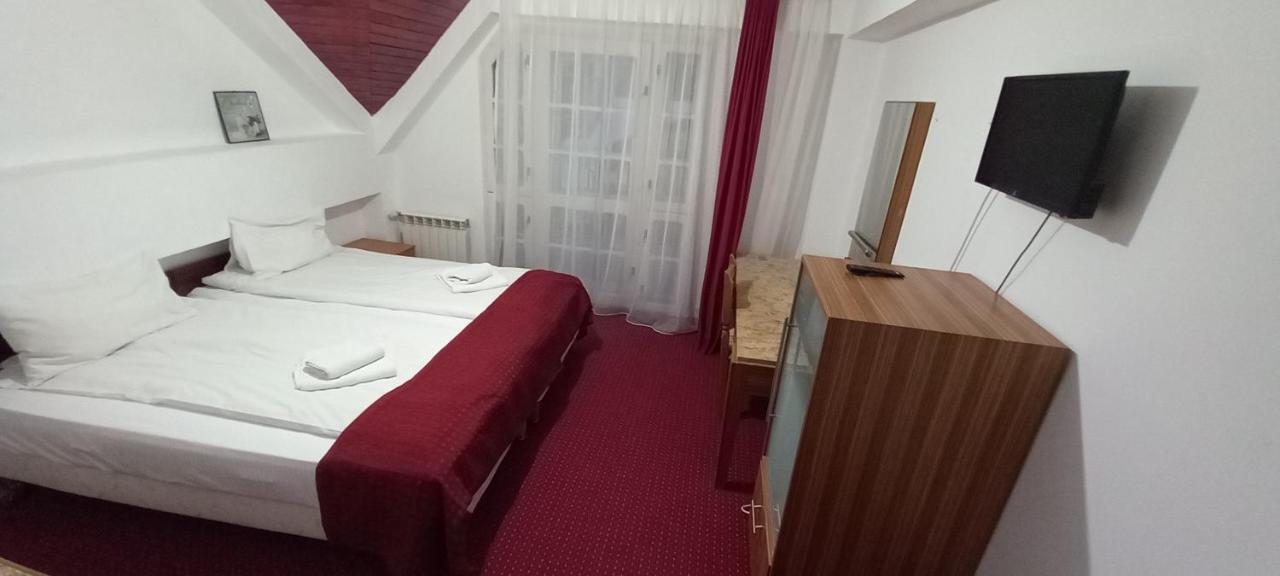 Mountain Breeze Hotel Predeal Exterior foto