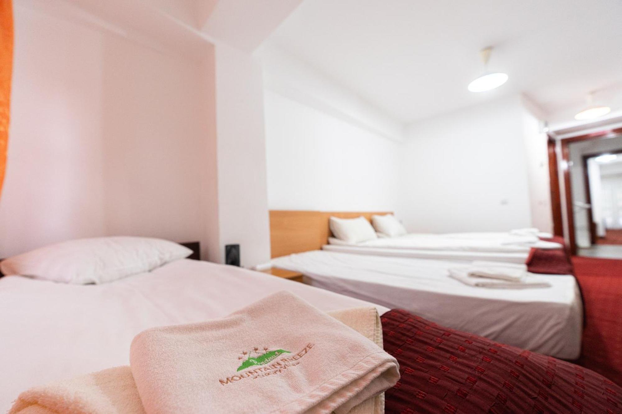 Mountain Breeze Hotel Predeal Exterior foto